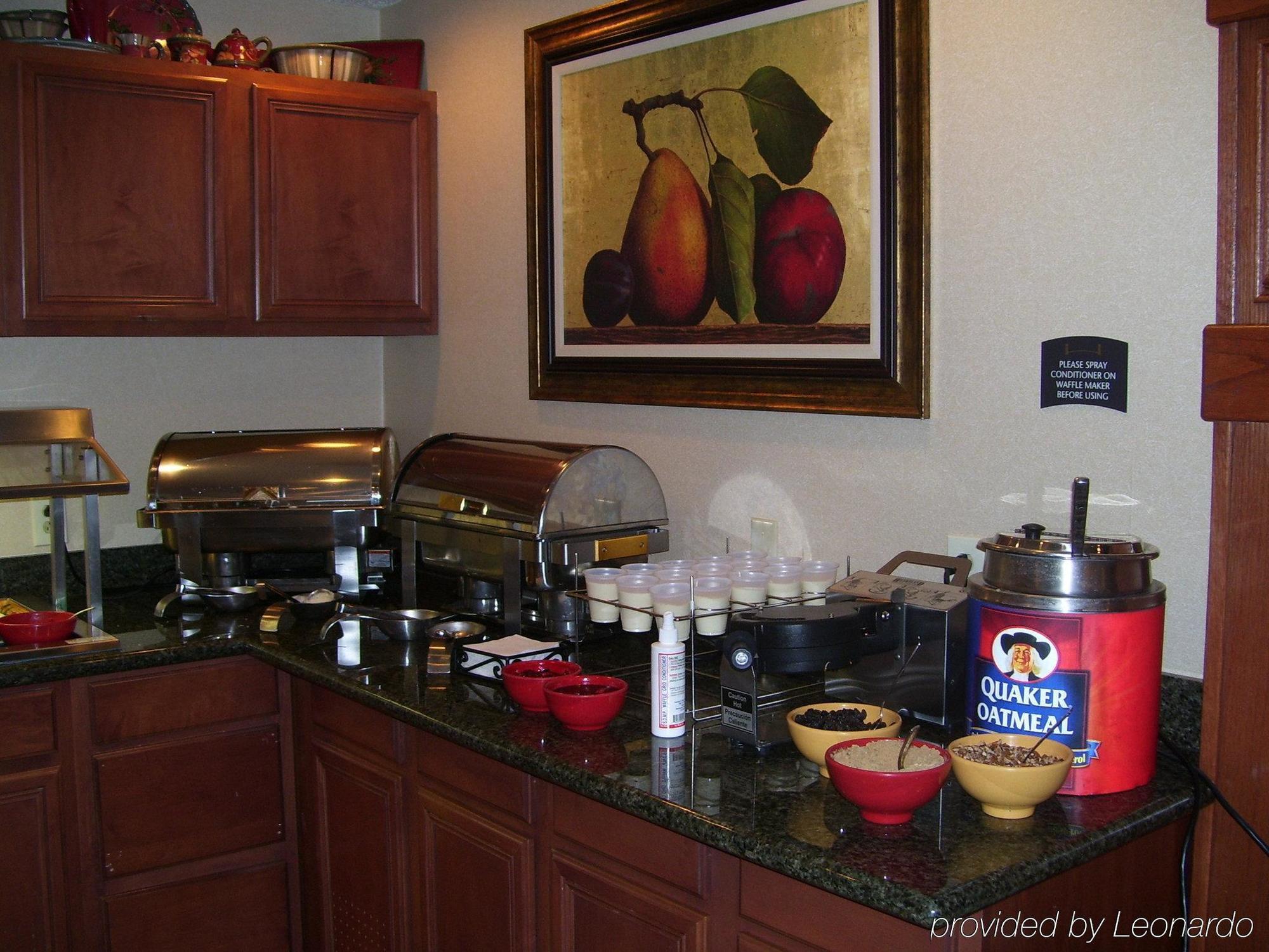Staybridge Suites Lubbock-University Area By Ihg Restoran gambar
