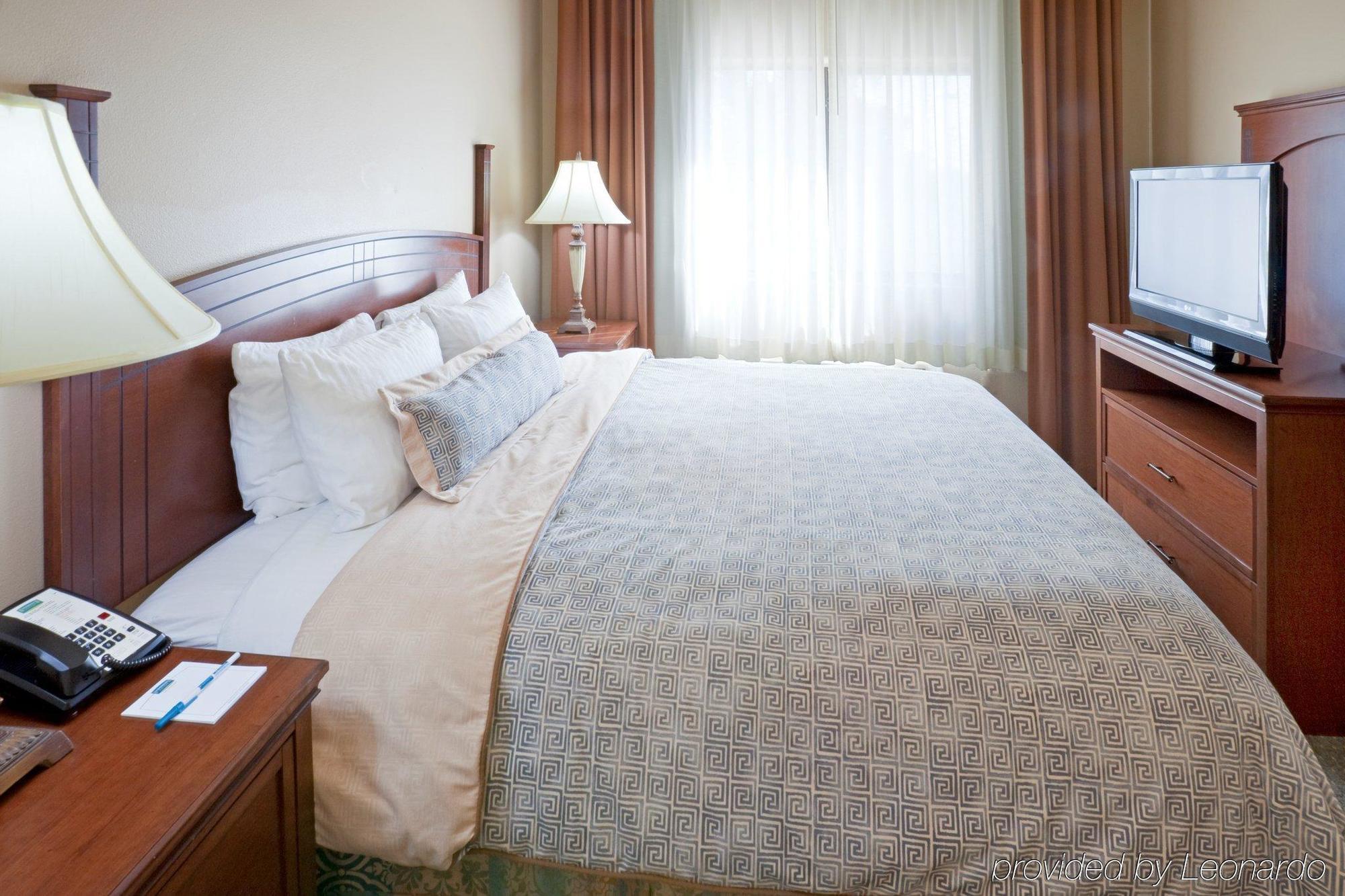 Staybridge Suites Lubbock-University Area By Ihg Bilik gambar